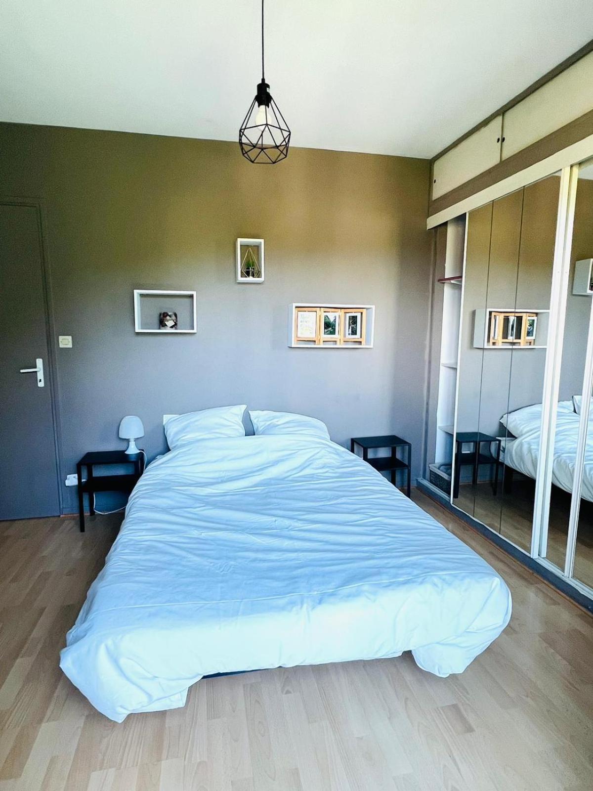 Maison Entre Lacs Et Forets Montreal La Cluse Ngoại thất bức ảnh