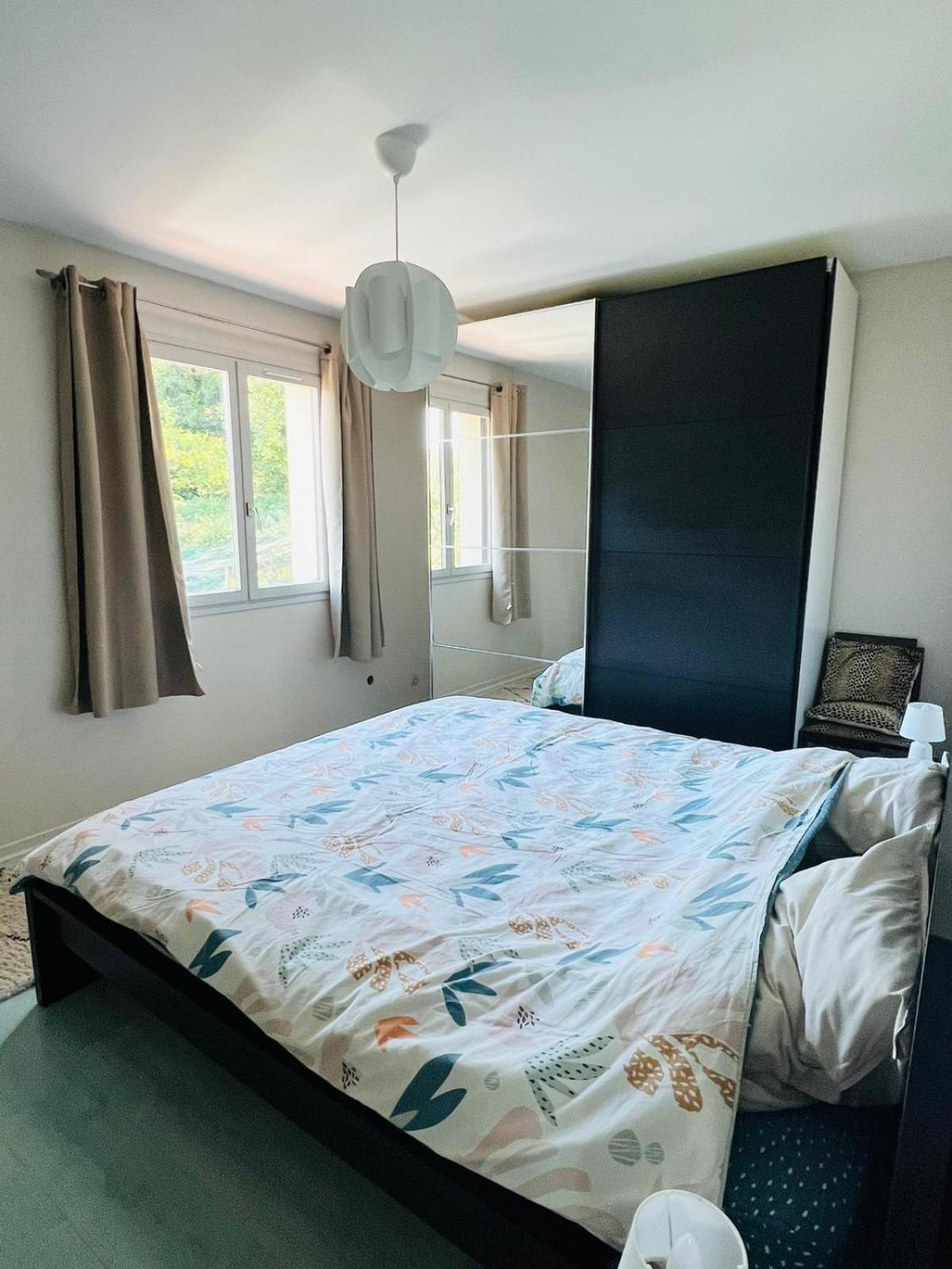 Maison Entre Lacs Et Forets Montreal La Cluse Ngoại thất bức ảnh